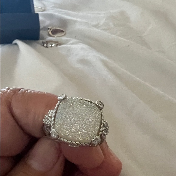 Judy Ripka - Picture 4 of 5